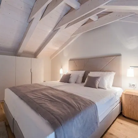 Alma Lofts 자다르