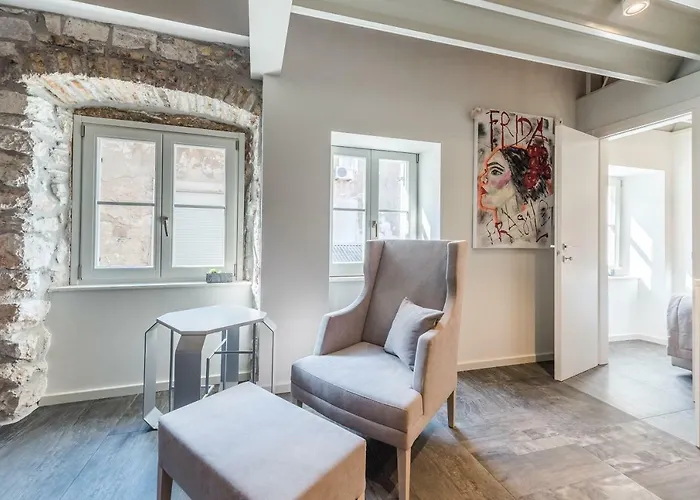 公寓 Alma Lofts 扎达尔