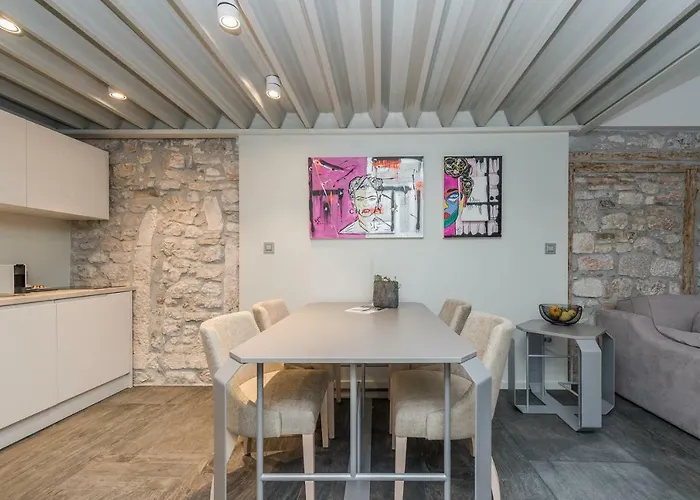 Alma Lofts 扎达尔