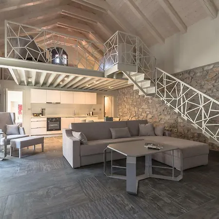 Alma Lofts Appartement *
