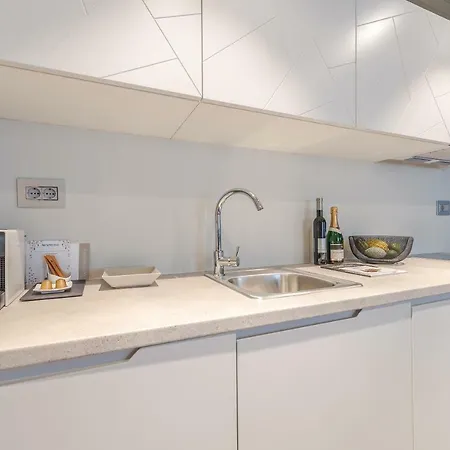 Alma Lofts 자다르