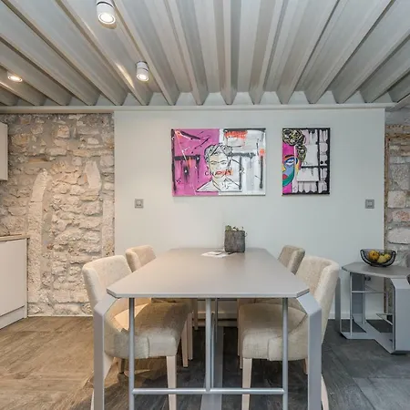 Alma Lofts 자다르
