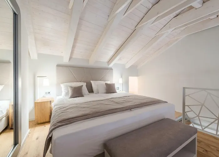 Apartment Alma Lofts *